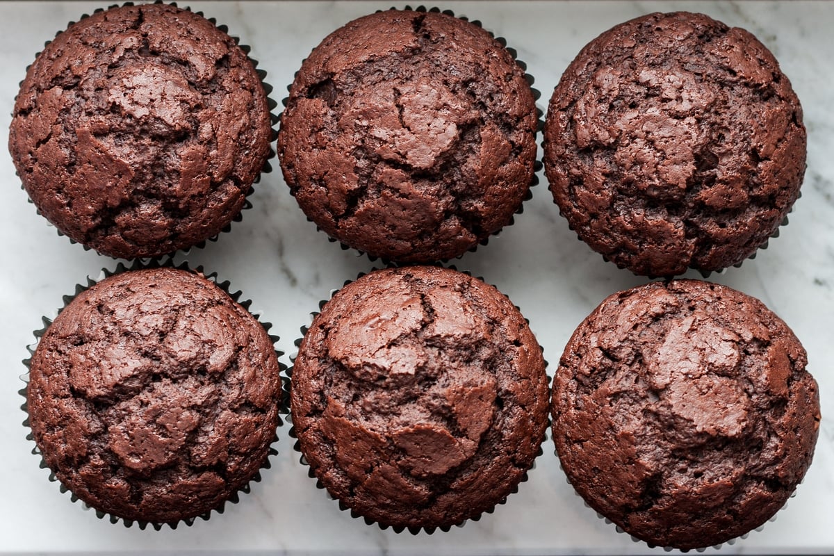 Rice milk and cocoa muffins