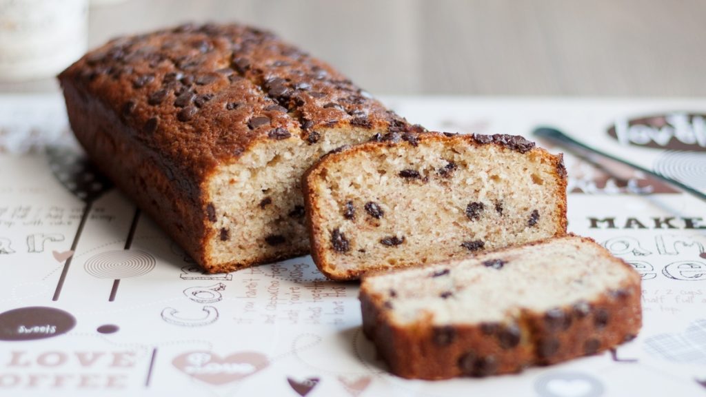 Banana bread with chocolate chips • Electric Blue Food - Kitchen ...