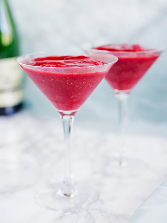 Raspberry Prosecco slushie, a refreshing cocktail • Electric Blue Food ...