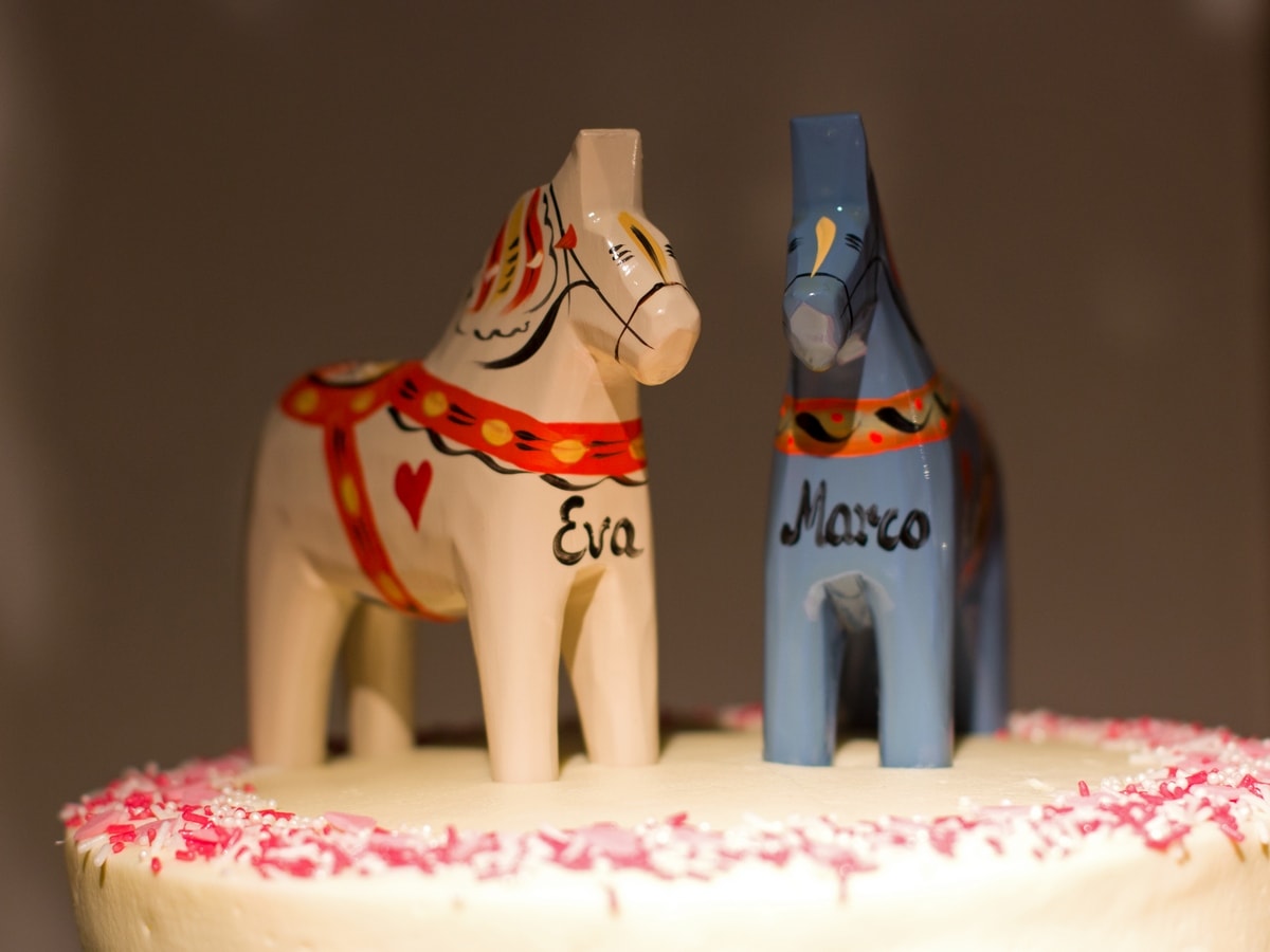 My wedding reception: the wedding cake made of red velvet cupcakes with dala horses on top