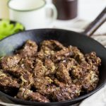 Chicken livers with onion