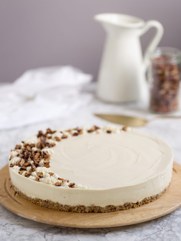 No-bake maple cheesecake with a pecan crust • Electric Blue Food ...
