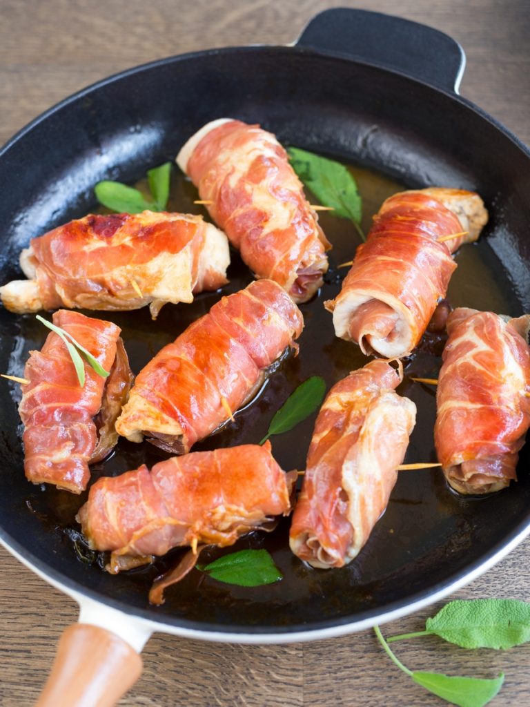 Prosciutto and sage chicken involtini in white wine ...