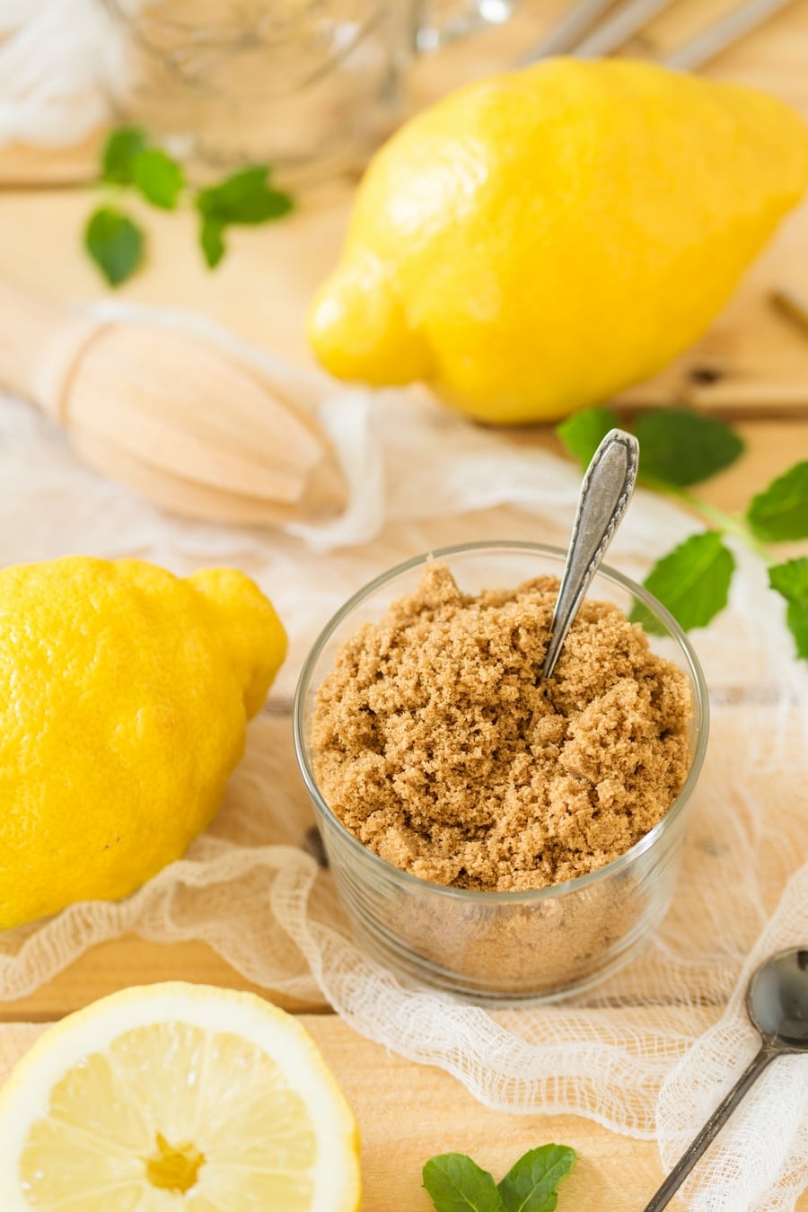 Light muscovado sugar, lemons, mint leaves: the ingredeints to make muscovado lemonade.