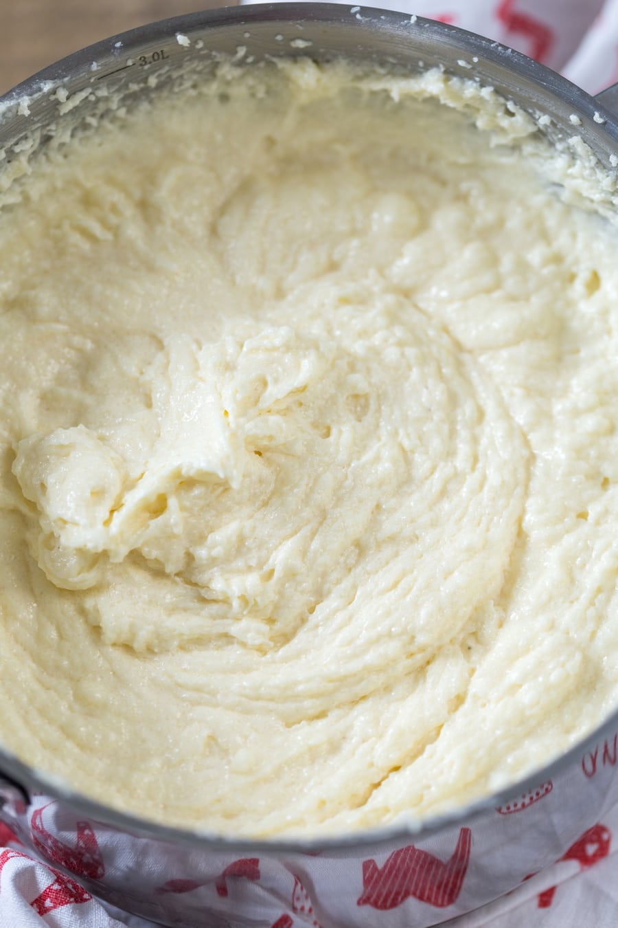 Semolina mixed with buttercream to make semolina cream.