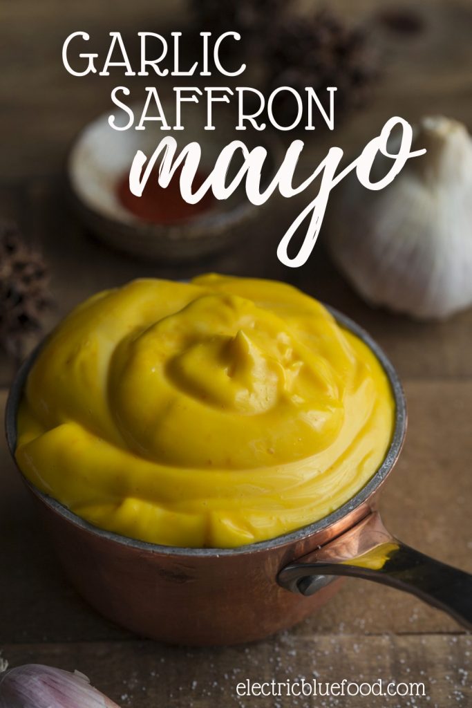 Garlic saffron mayonnaise is a delicious sauce to feature on your festive table. Perfect with potatoes, fish or meat, this saffron garlic mayo has a fantastic blend of flavours. Make it easily entirely from scratch, ot just add 2 ingredients to ready-made mayonnaise and enjoy an unusual flavour to your favourite sauce.