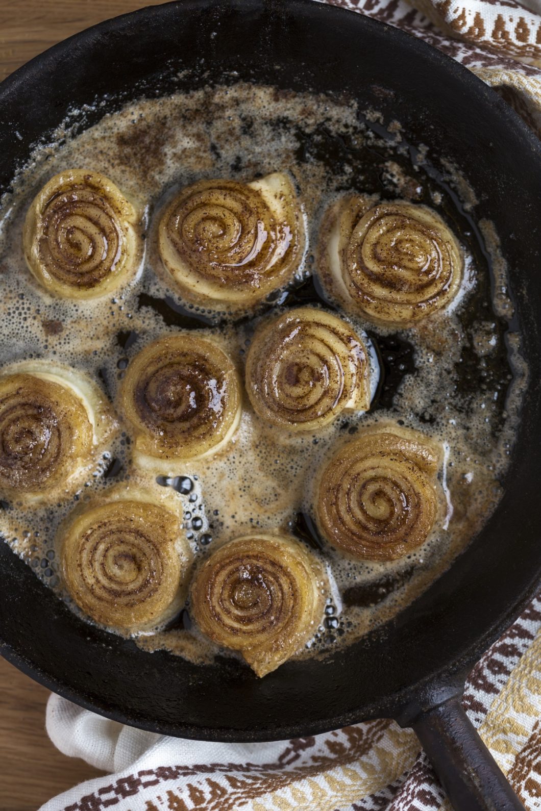 No-bake cinnamon rolls in a skillet.