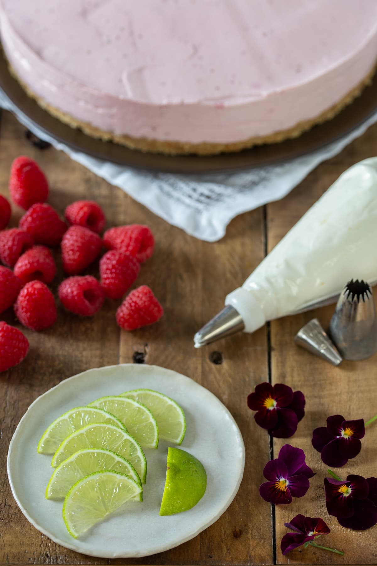 The elements used to top the cake.