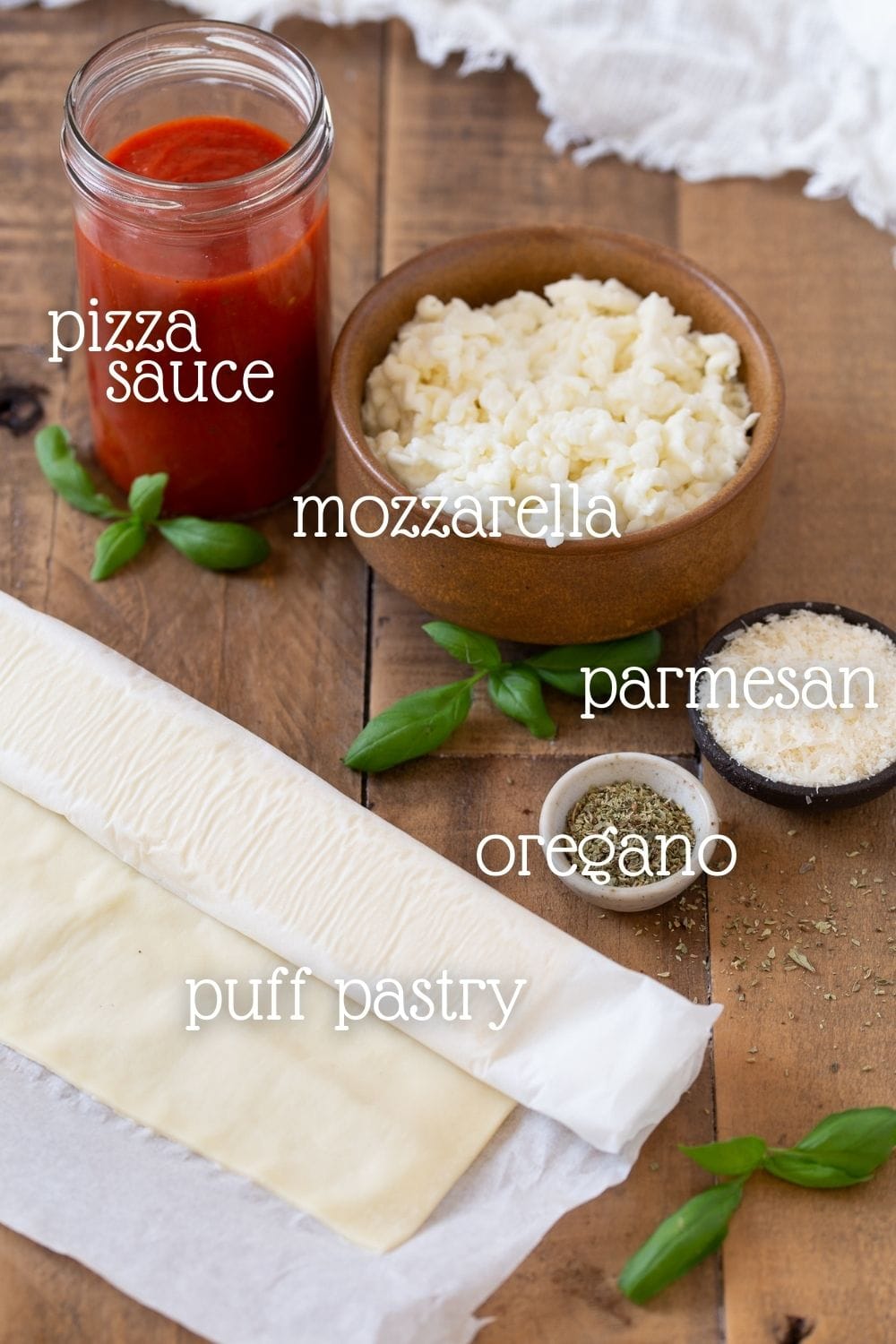 Pizza pinwheels ingredients.