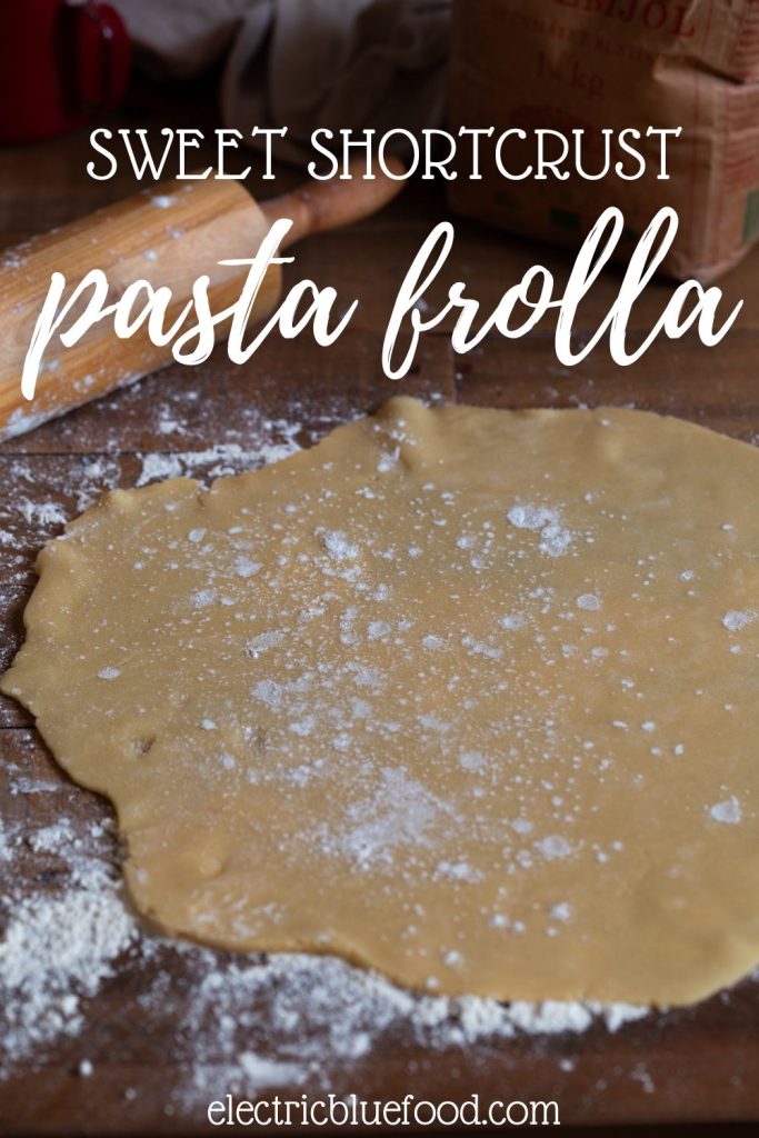 Sweet shortcrust pastry pasta frolla pin.