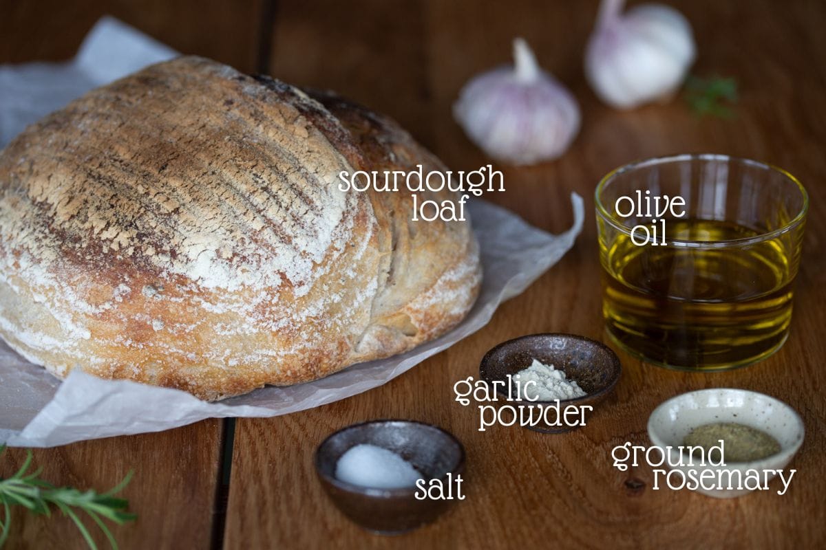 Bread croutons ingredients.